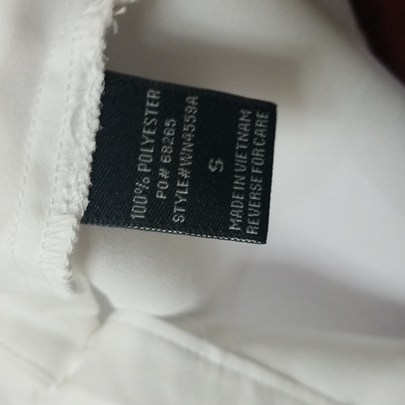 Fashion Nova white button down shirt - Light white - Small - Picture 7 of 11